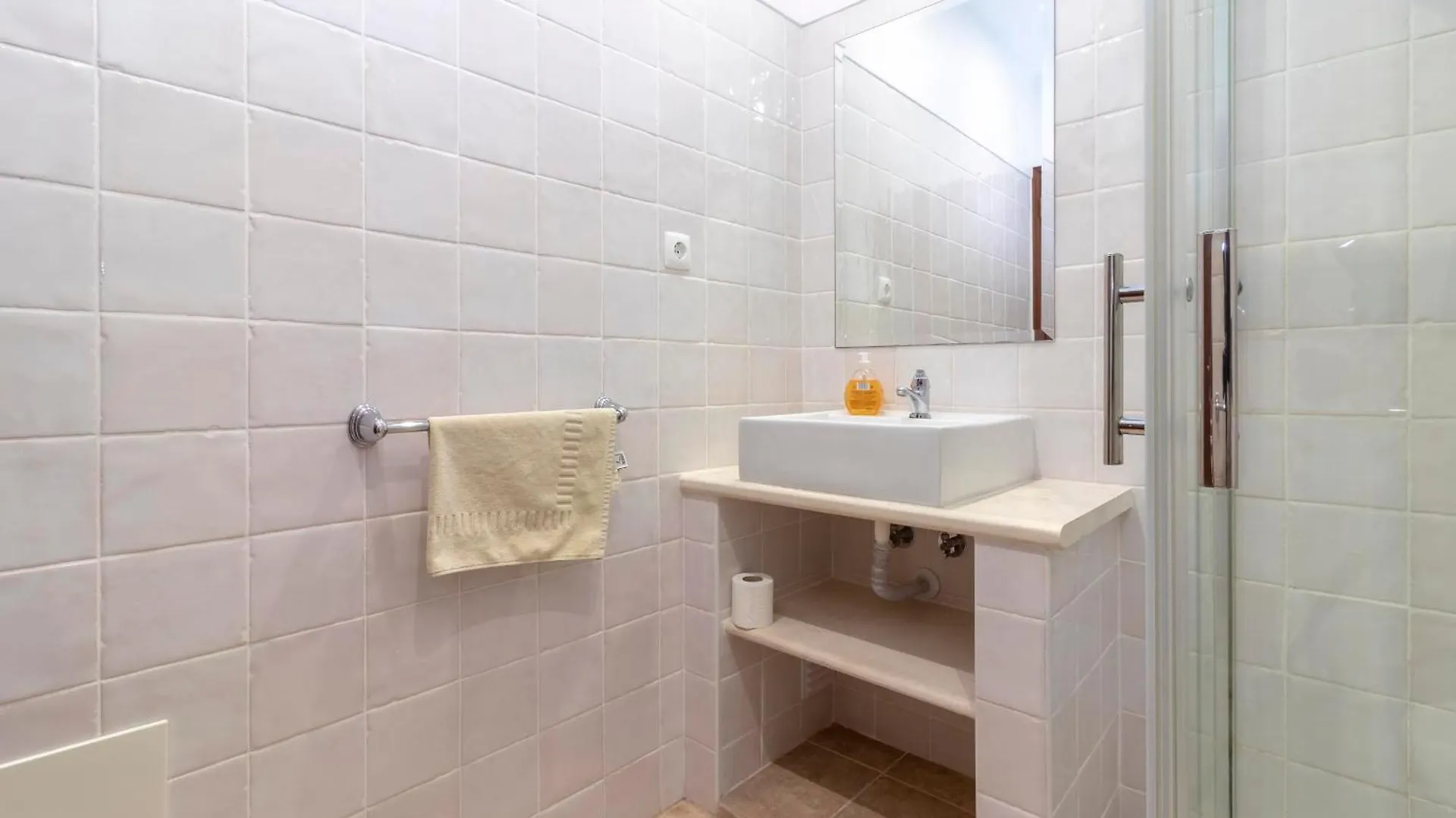 Villa Oasis Hidden Gem Heart Of Village Pool Courtyard Carvoeiro  0*, Carvoeiro (Lagoa) Portugal