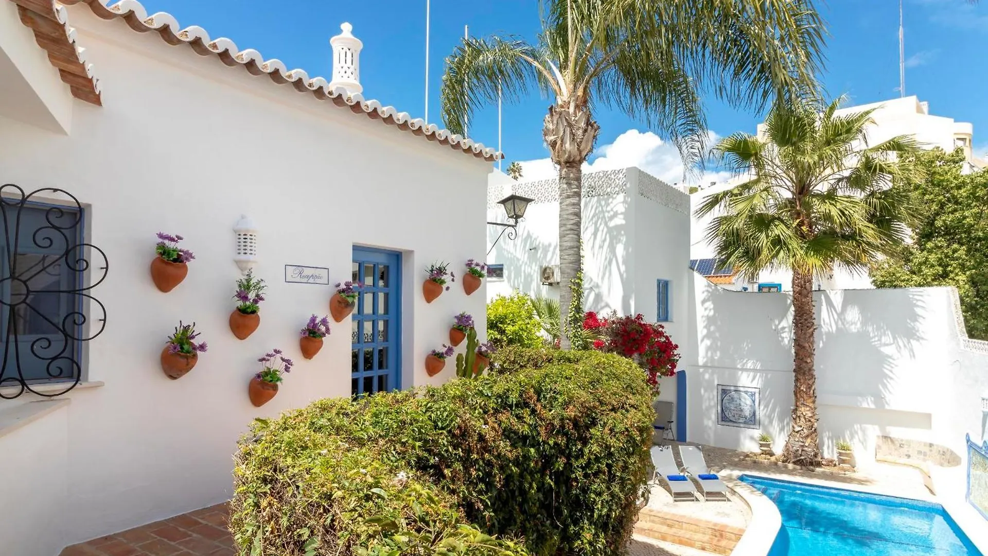 Villa Oasis Hidden Gem Heart Of Village Pool Courtyard Carvoeiro  0*, Carvoeiro (Lagoa)