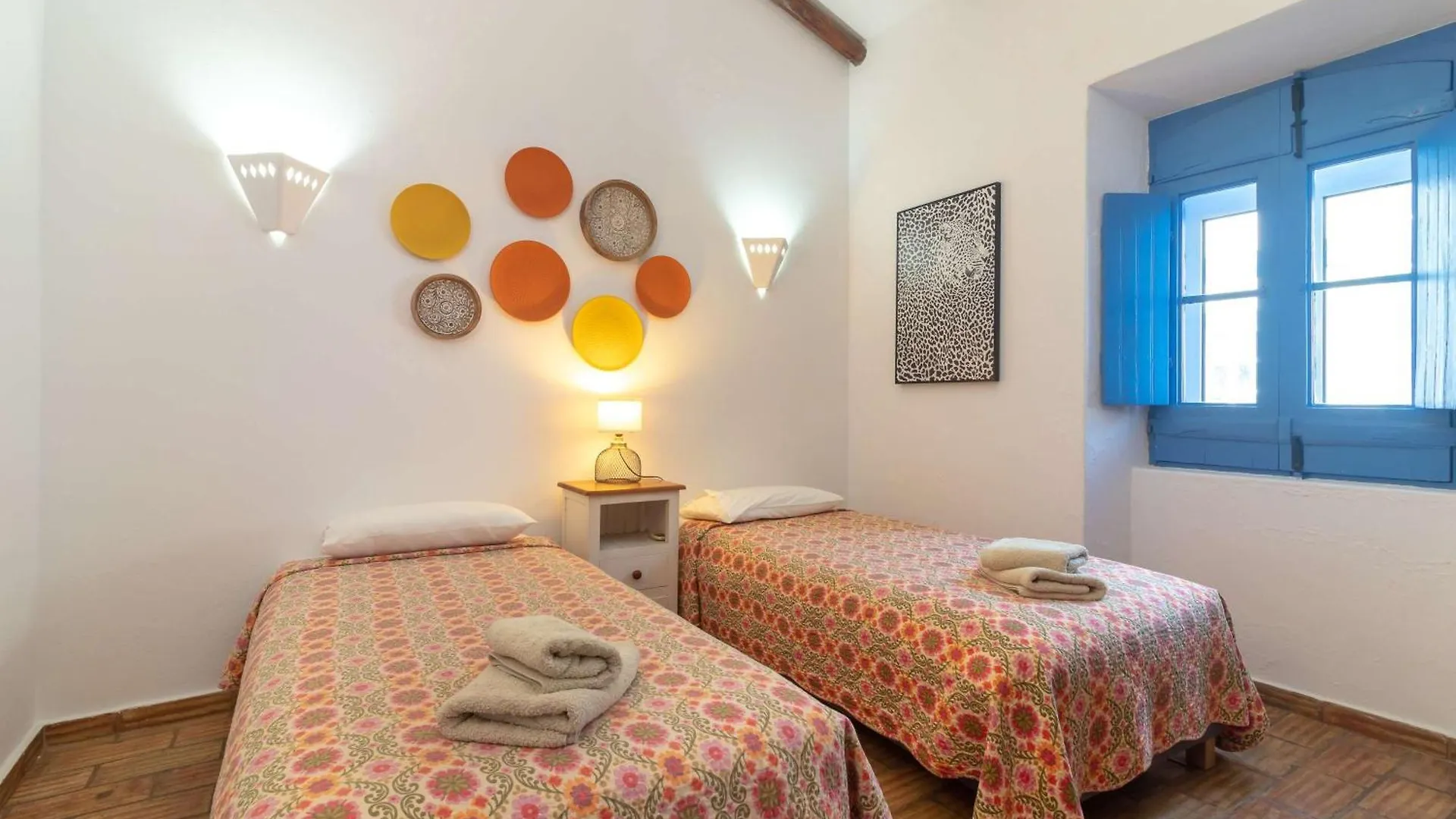 Villa Oasis Hidden Gem Heart Of Village Pool Courtyard Carvoeiro  Portugal