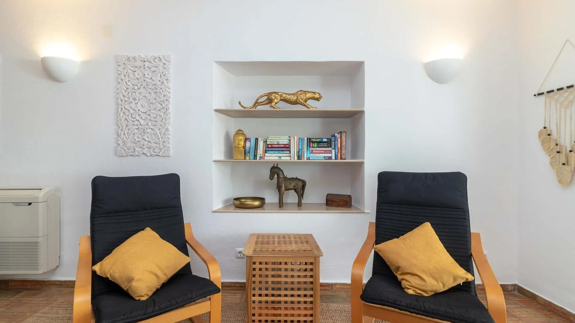 Villa Oasis Hidden Gem Heart Of Village Pool Courtyard Carvoeiro  Portugal