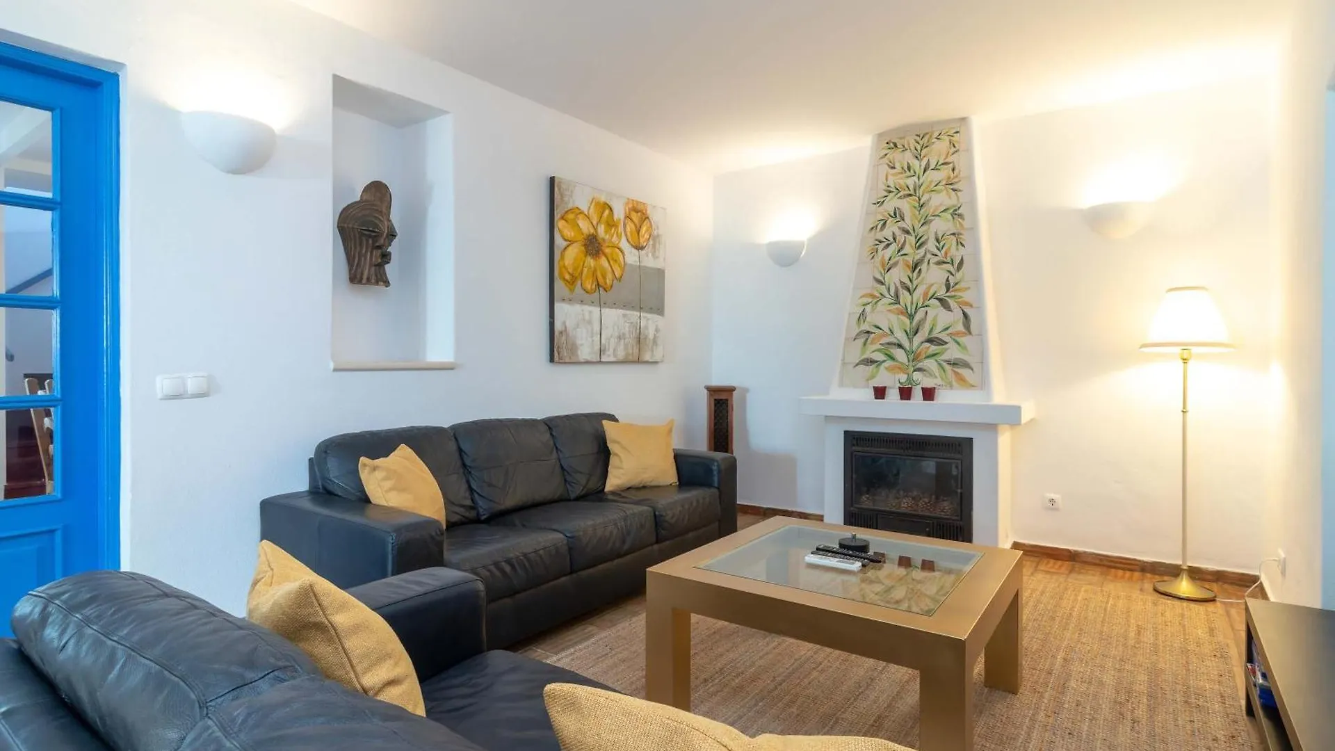 Villa Oasis Hidden Gem Heart Of Village Pool Courtyard Carvoeiro  Carvoeiro (Lagoa)